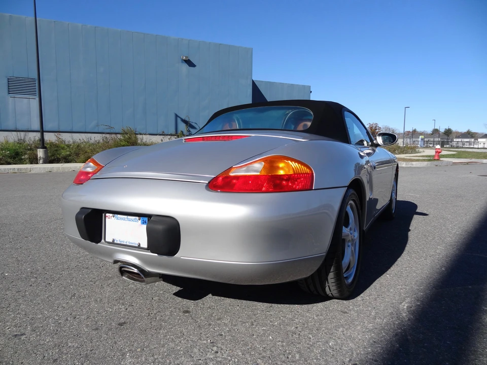 1999 Porsche 986 Boxster - Image 28 of 31