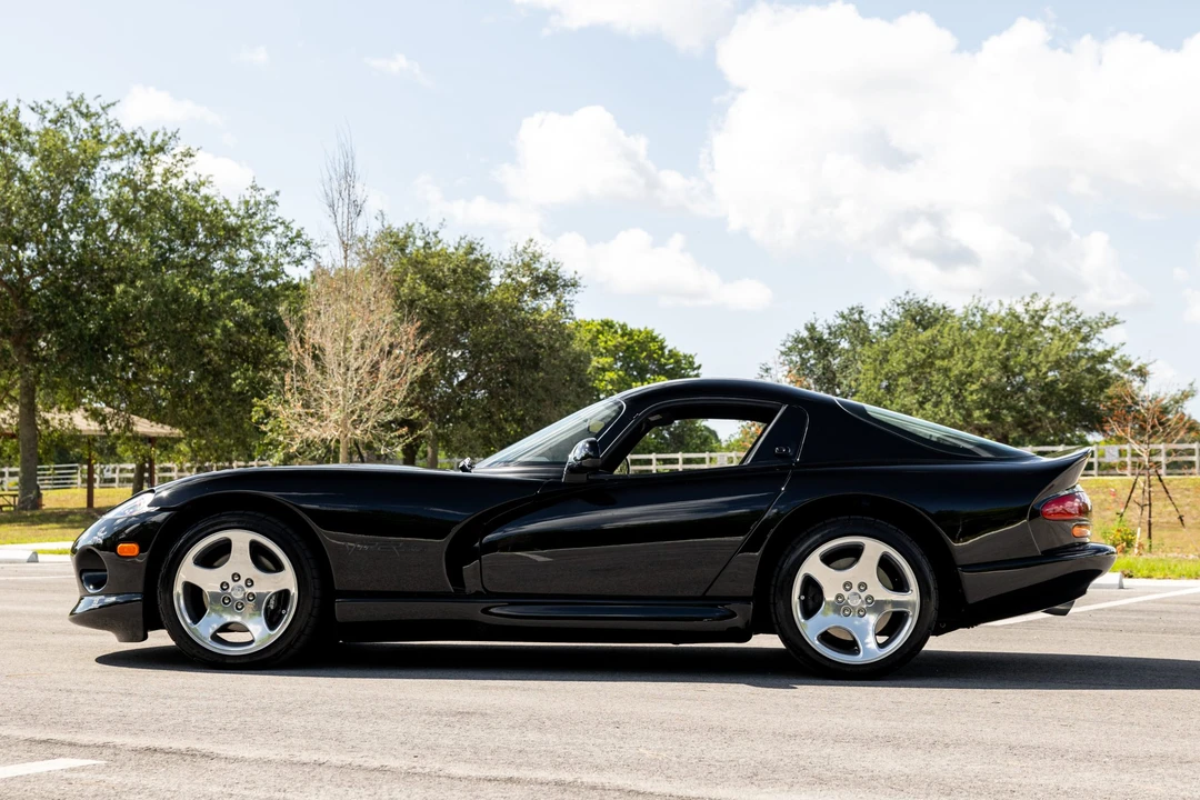 2000 Dodge Viper GTS 2nd Gen - Image 10 of 31