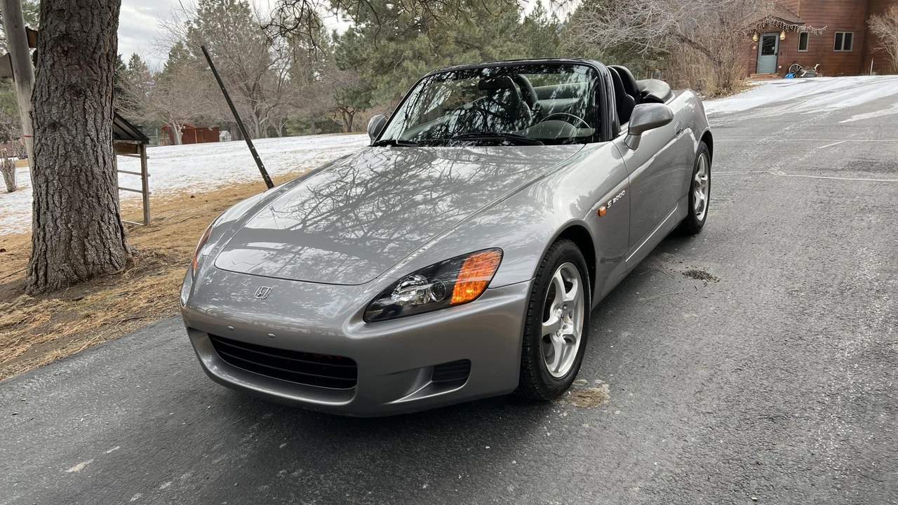 2000 Honda AP1 S2000 - Image 2 of 31