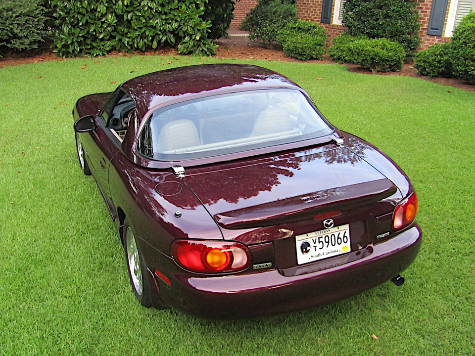 2000 Mazda NB MX-5 Miata - Image 14 of 31