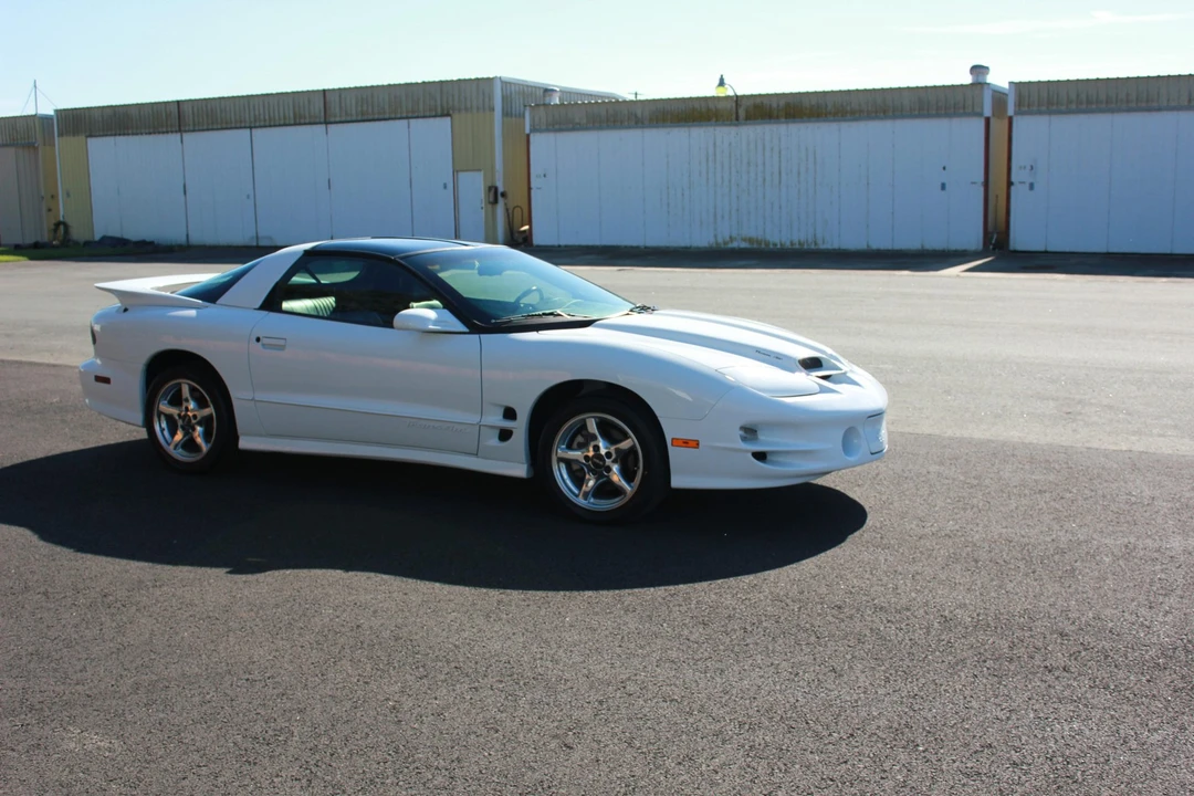 2000 Pontiac Firebird Trans Am 4th Gen - Image 10 of 31