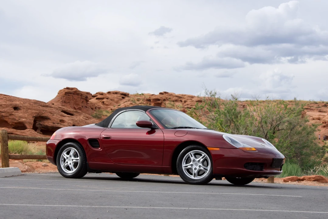 2000 Porsche 986 Boxster - Image 9 of 31