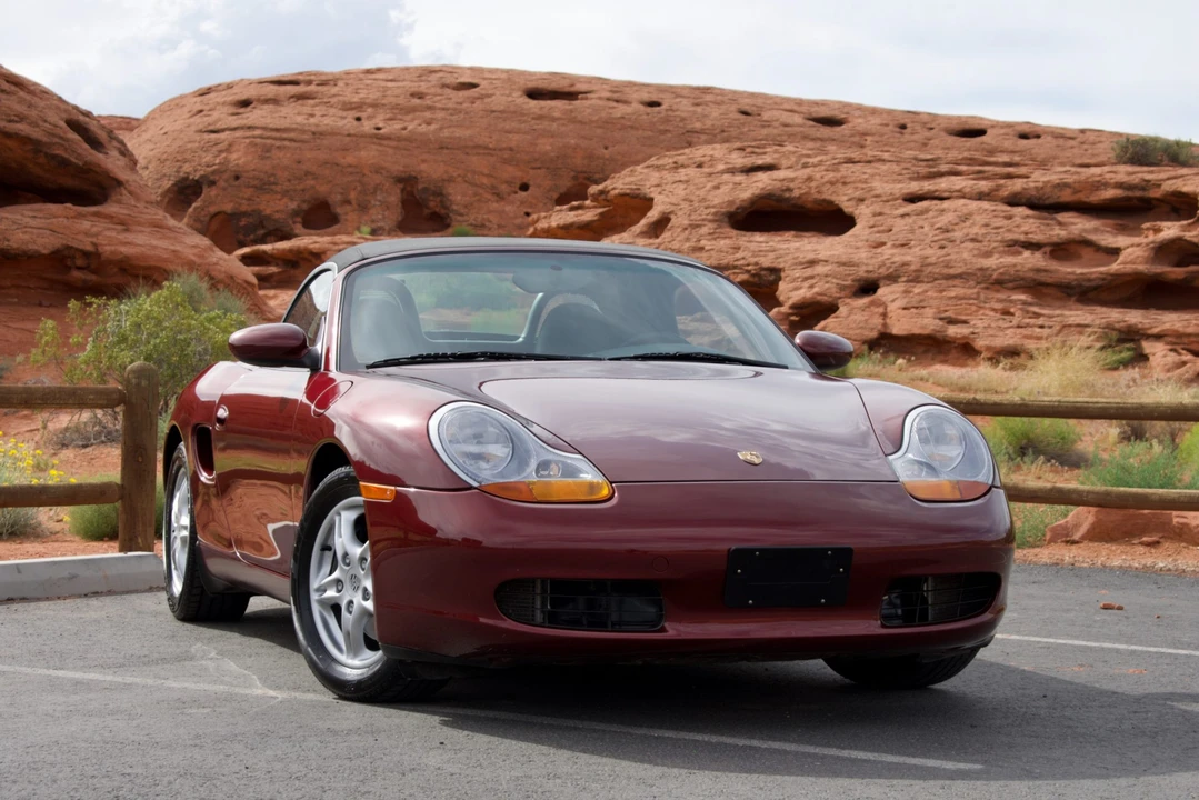 2000 Porsche 986 Boxster - Image 2 of 31