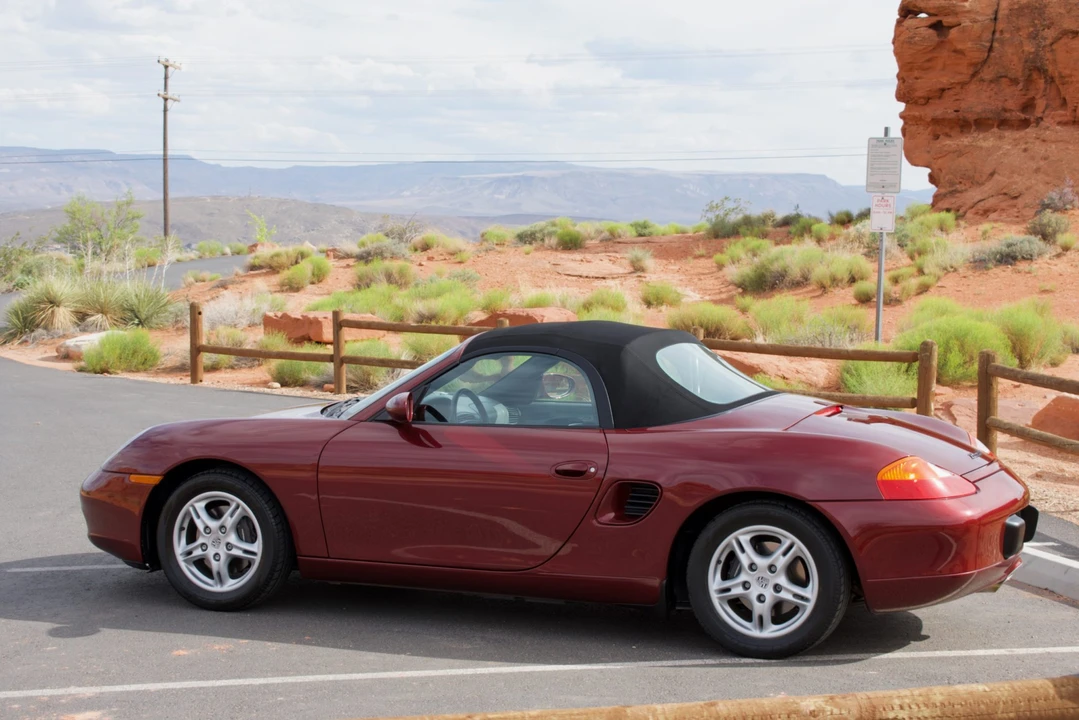 2000 Porsche 986 Boxster - Image 15 of 31