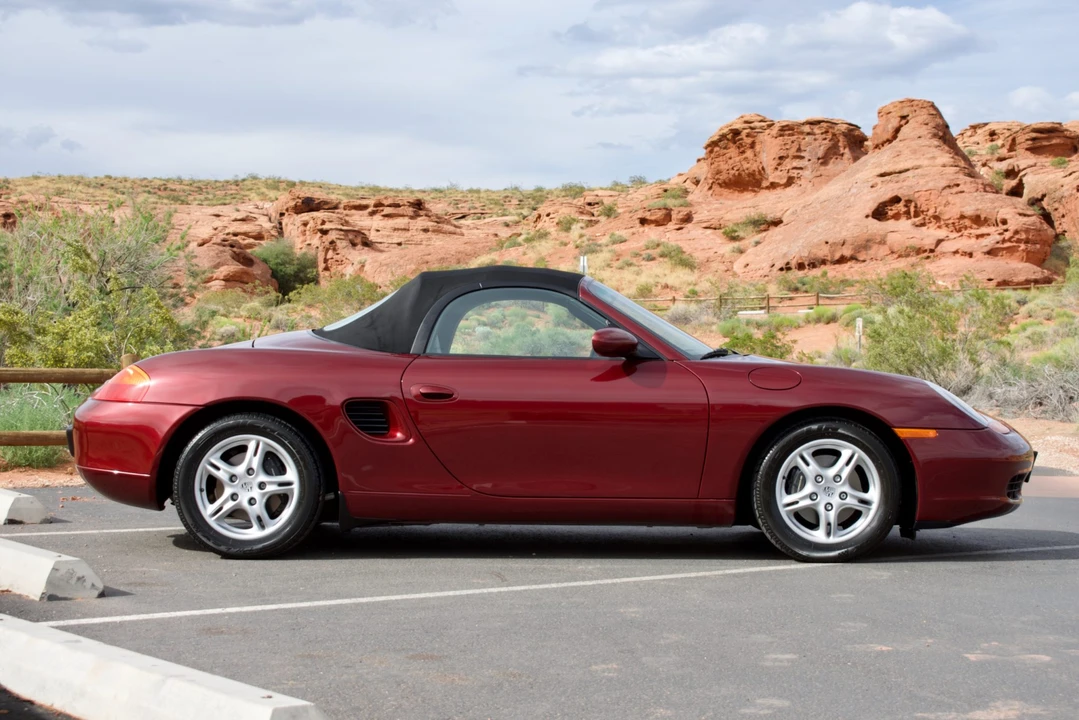 2000 Porsche 986 Boxster - Image 10 of 31