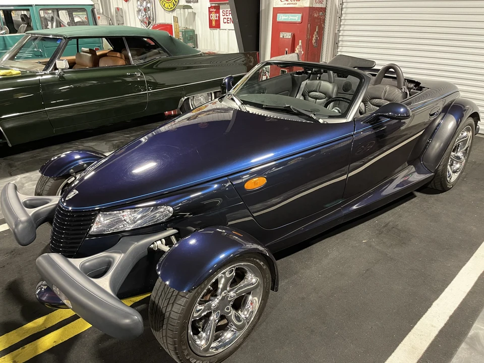 2001 Plymouth Prowler - Image 24 of 31