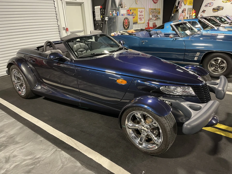 2001 Plymouth Prowler - Image 28 of 31