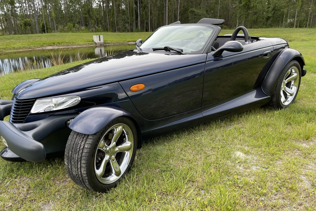 2001 Plymouth Prowler - Image 2 of 31