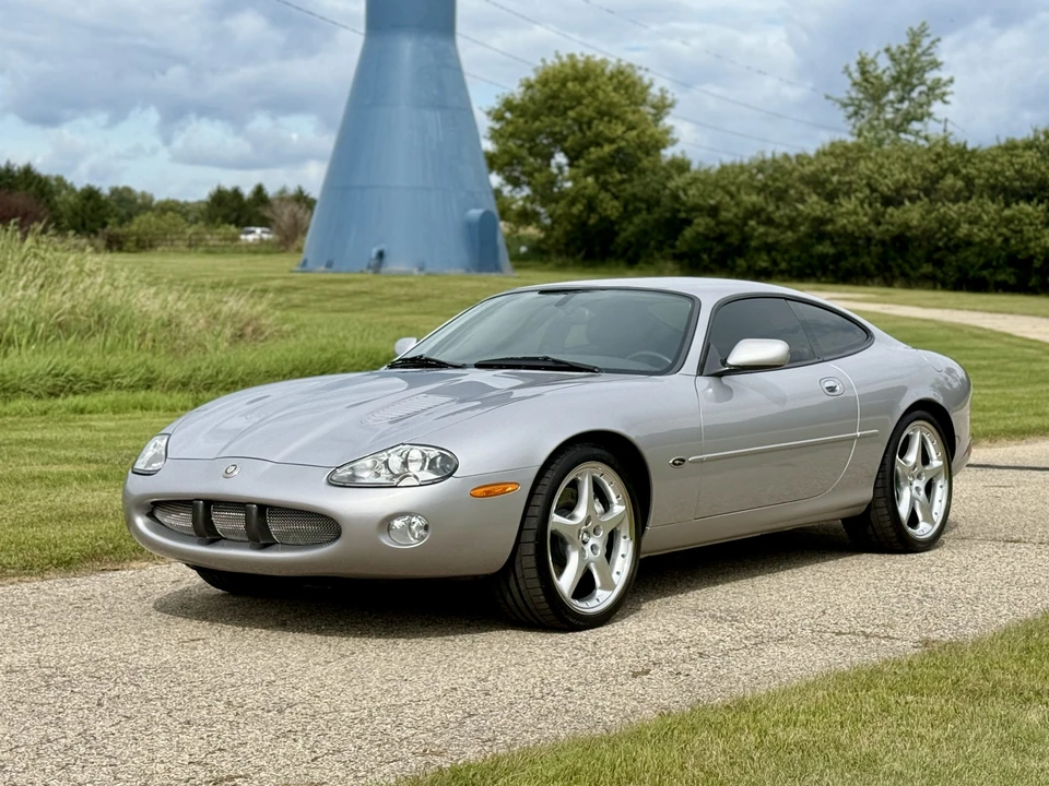 2001 Jaguar X100 XKR - Image 12 of 31