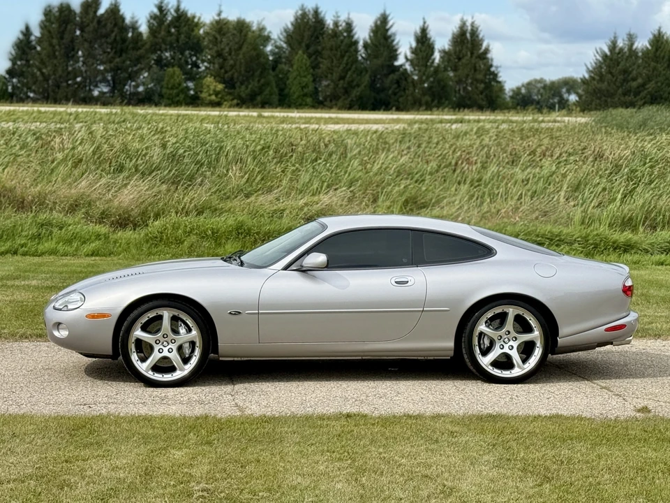 2001 Jaguar X100 XKR - Image 16 of 31