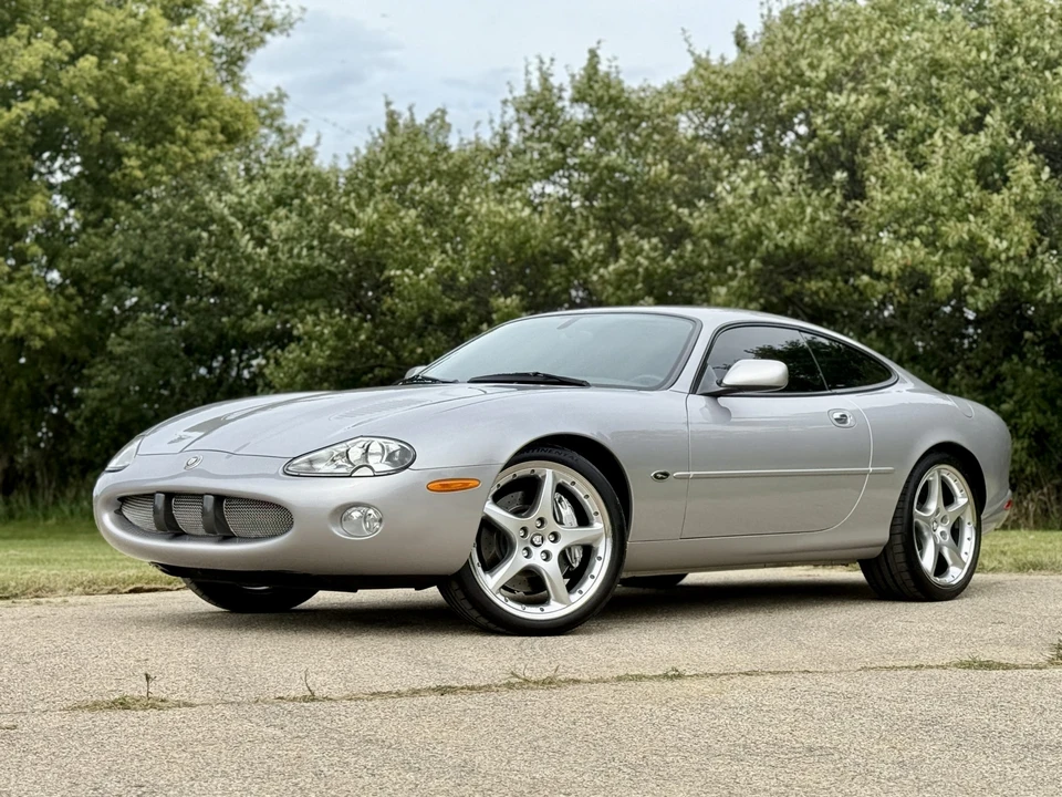 2001 Jaguar X100 XKR - Image 8 of 31