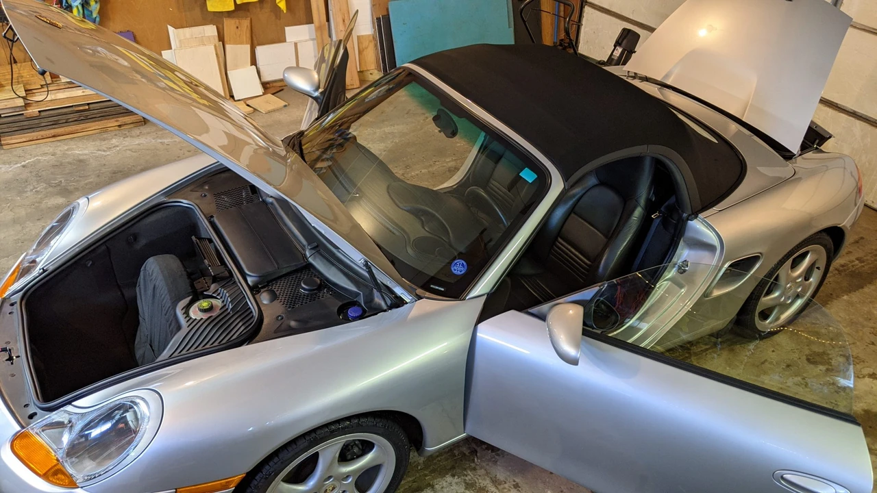 2001 Porsche 986 Boxster - Image 30 of 31