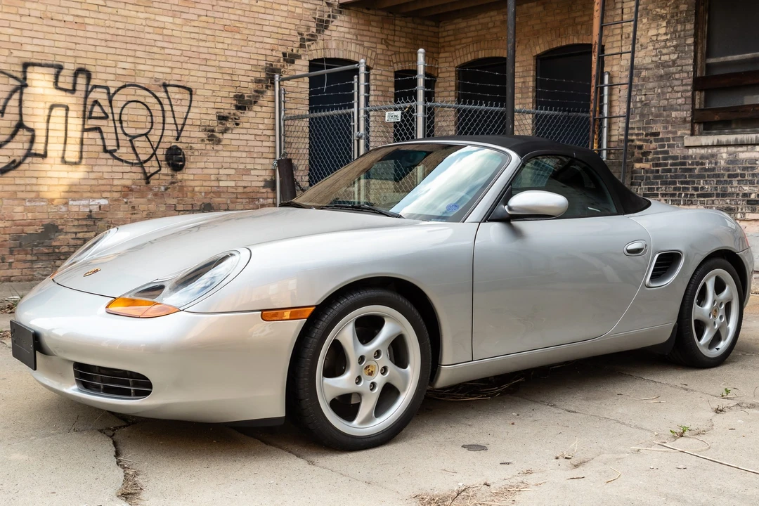 2001 Porsche 986 Boxster - Image 10 of 31
