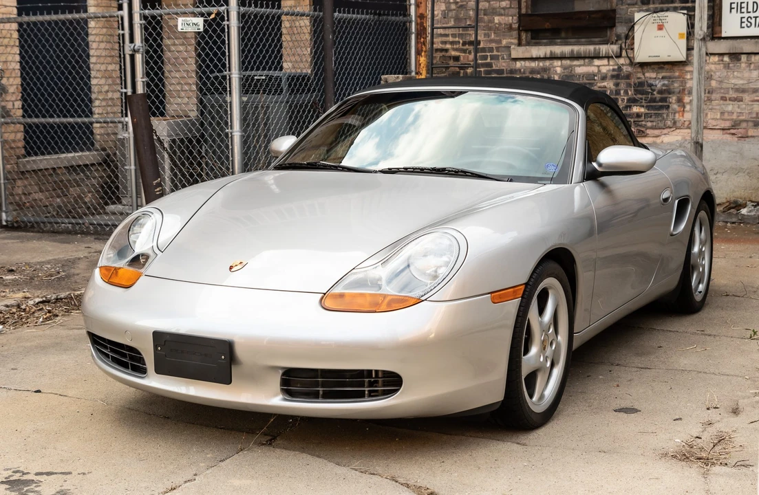 2001 Porsche 986 Boxster - Image 11 of 31