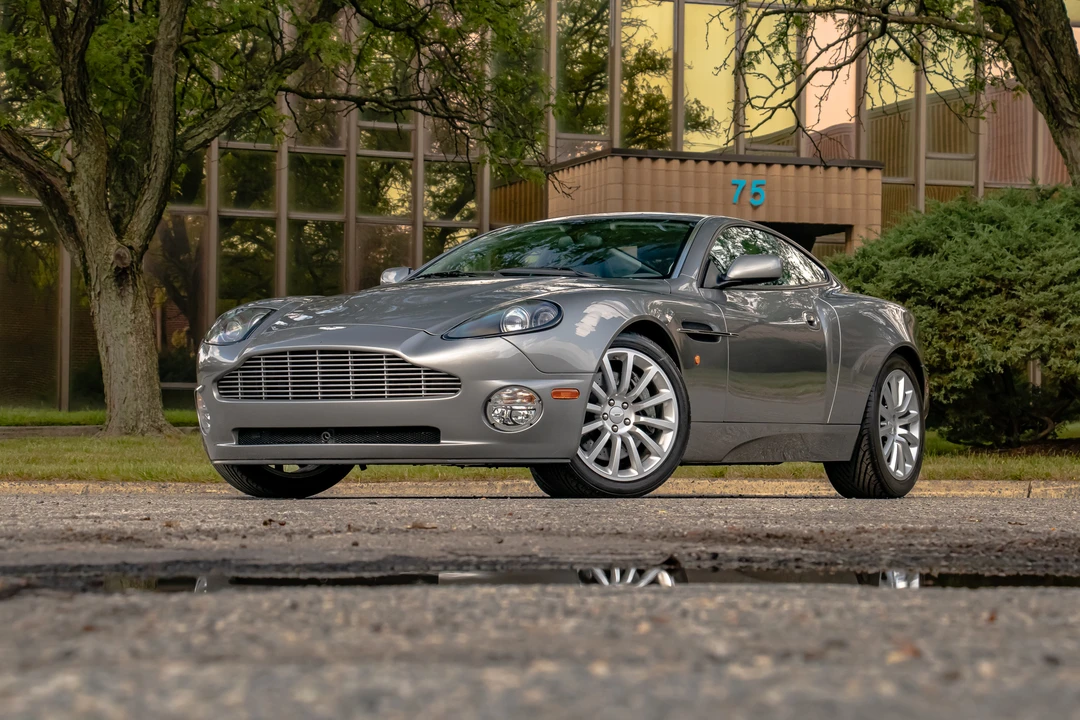 2002 Aston Martin Vanquish 1st Gen - Image 4 of 31