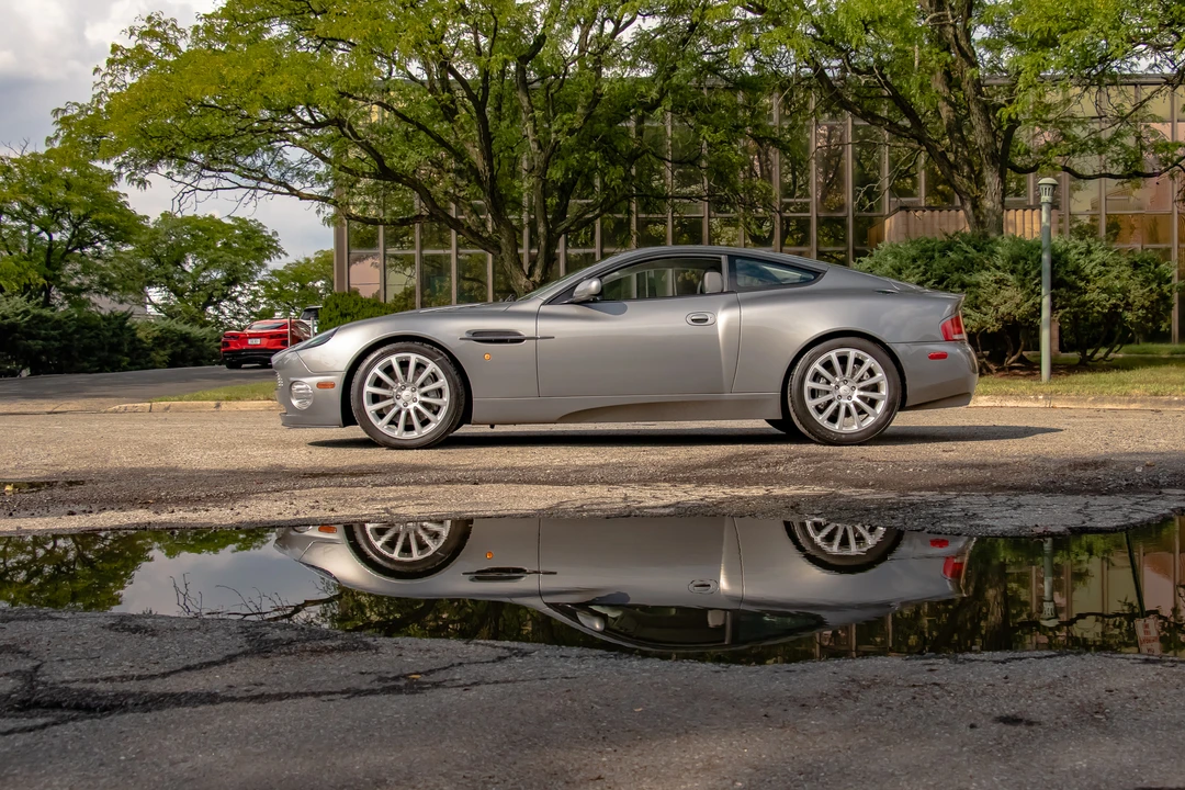 2002 Aston Martin Vanquish 1st Gen - Image 9 of 31