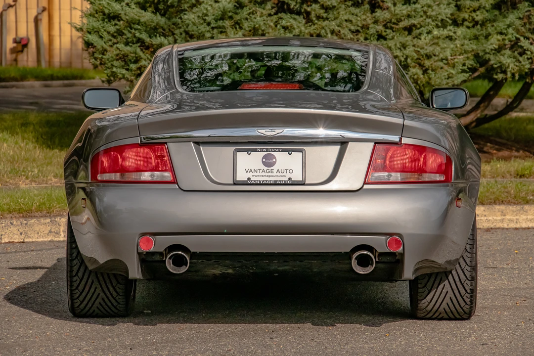2002 Aston Martin Vanquish 1st Gen - Image 18 of 31