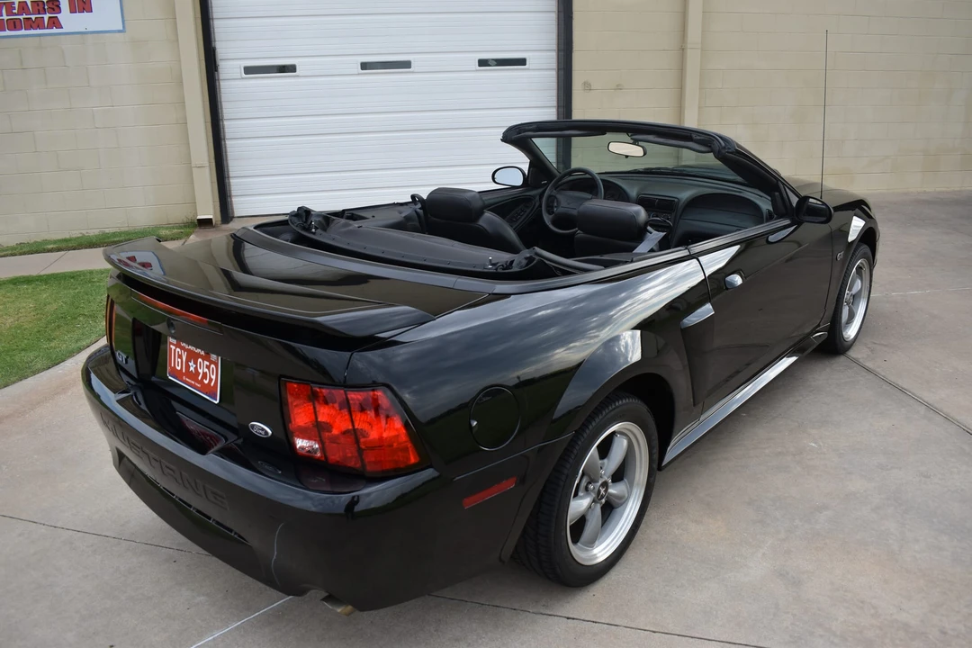 2002 Ford SN95 Mustang - Image 11 of 31
