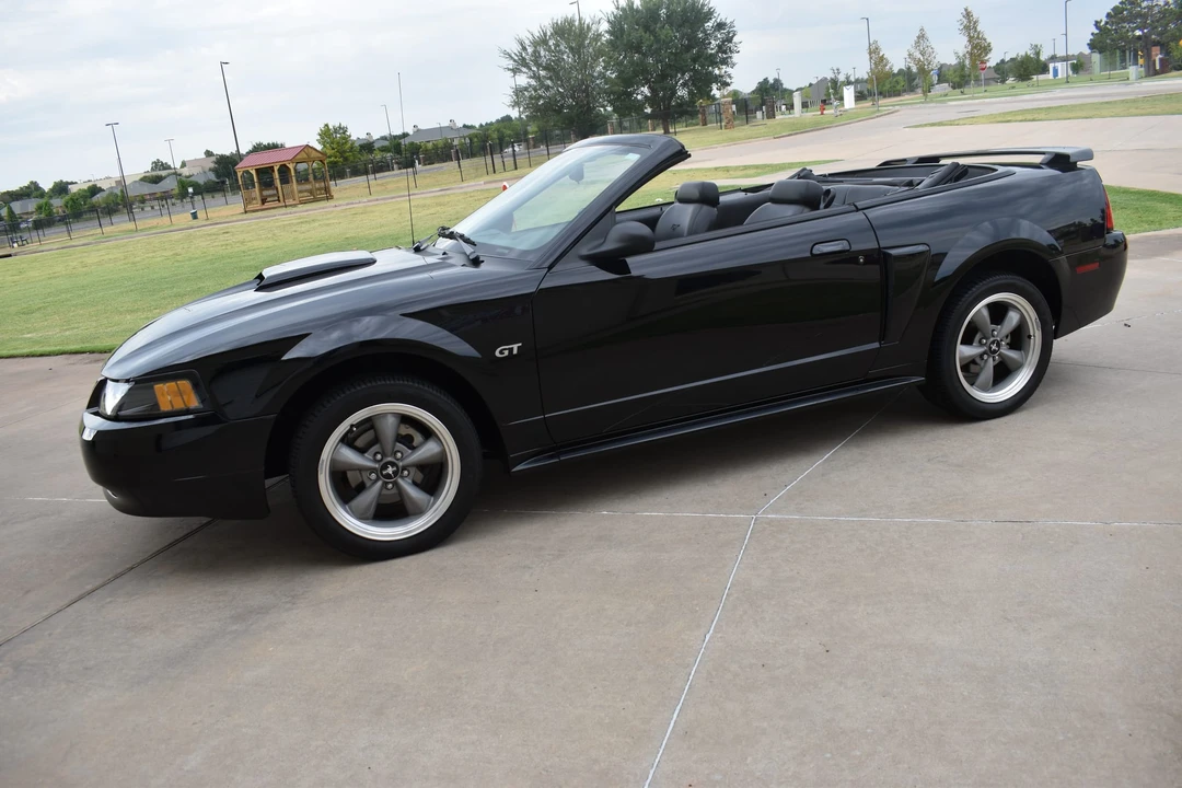 2002 Ford SN95 Mustang - Image 9 of 31