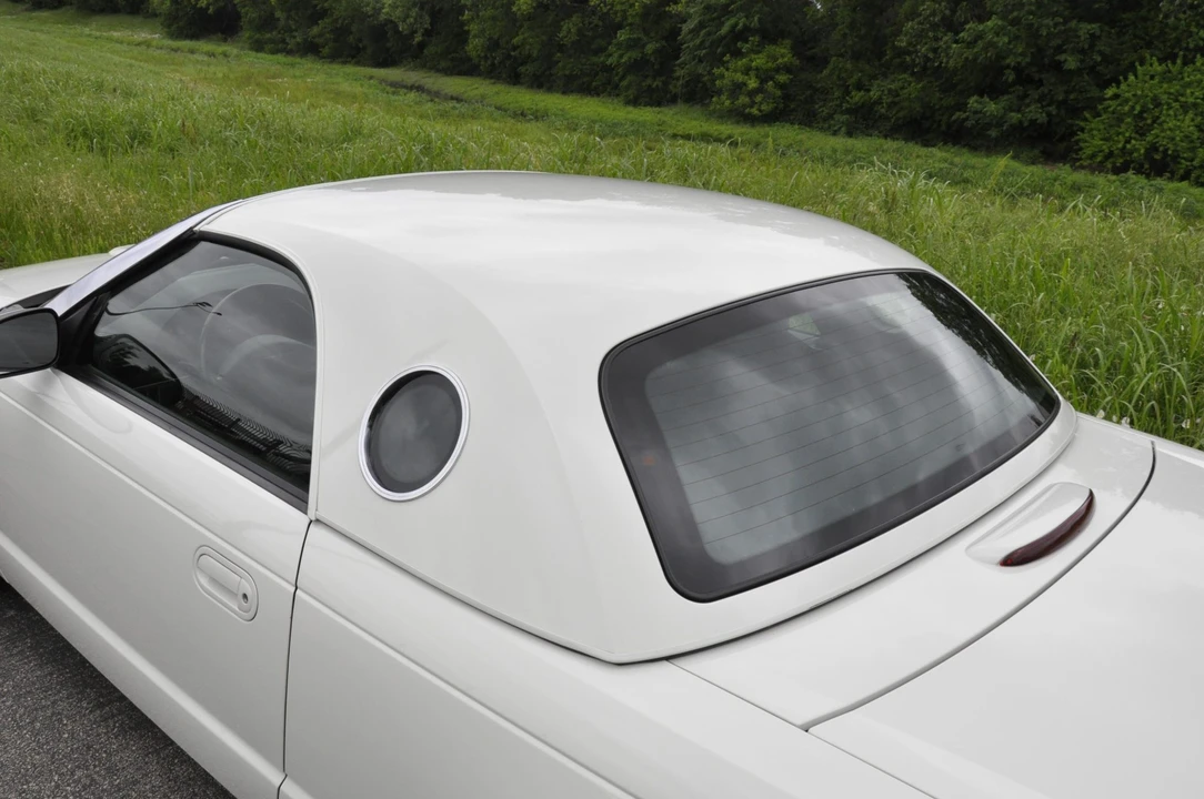 2002 Ford Thunderbird 11th Gen - Image 29 of 31