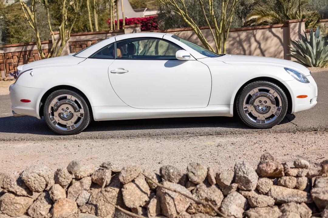 2002 Lexus SC430 - Image 16 of 31