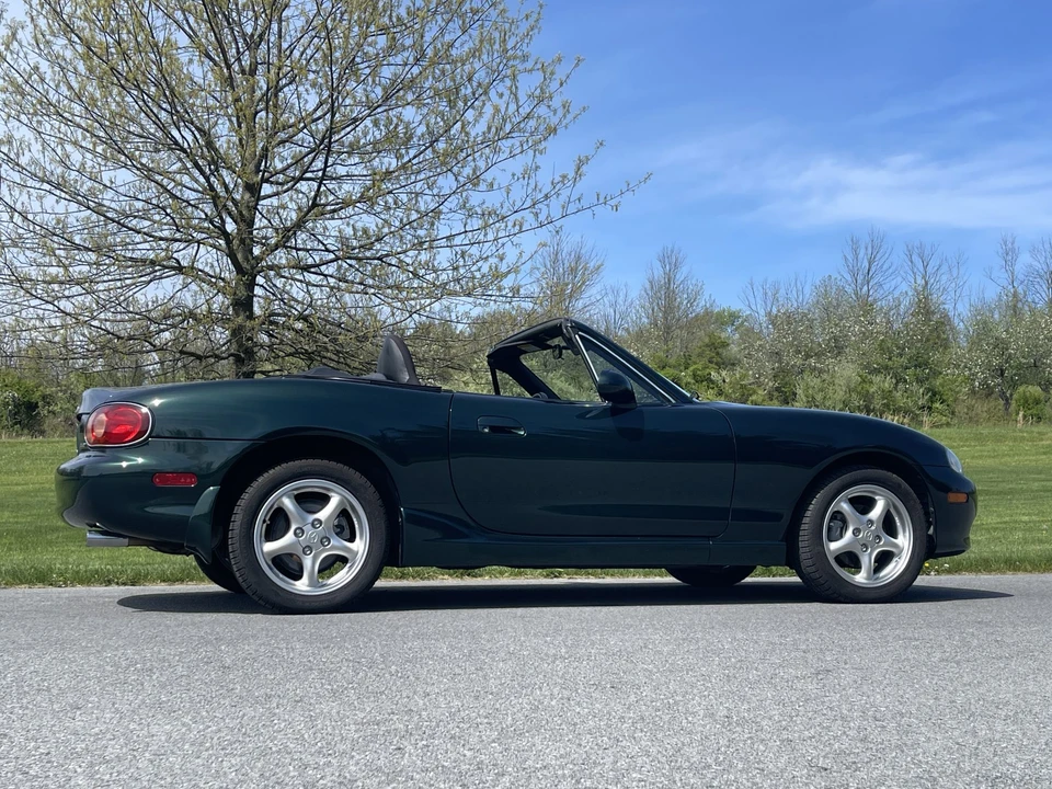 2002 Mazda NB MX-5 Miata - Image 28 of 31