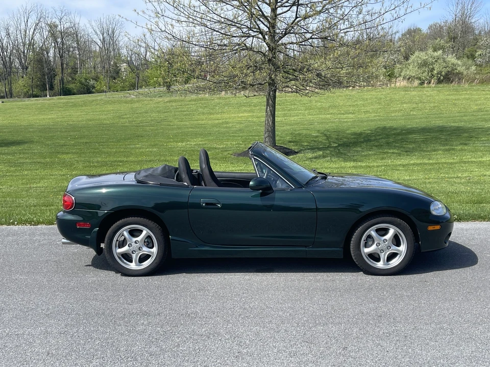 2002 Mazda NB MX-5 Miata - Image 27 of 31