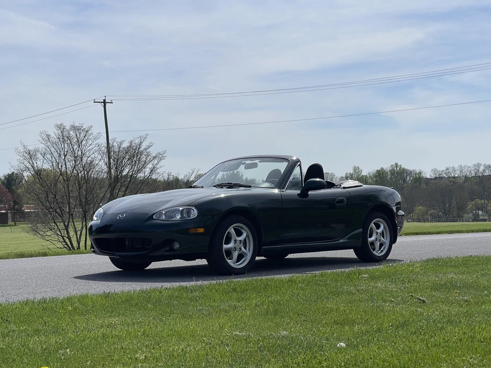 2002 Mazda NB MX-5 Miata - Image 6 of 31