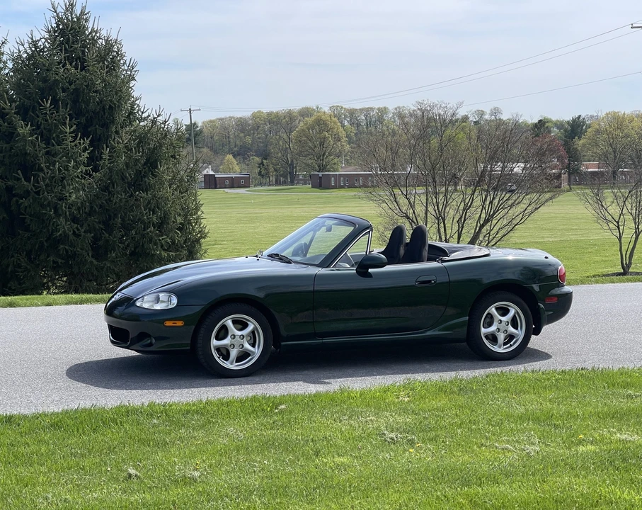 2002 Mazda NB MX-5 Miata - Image 3 of 31