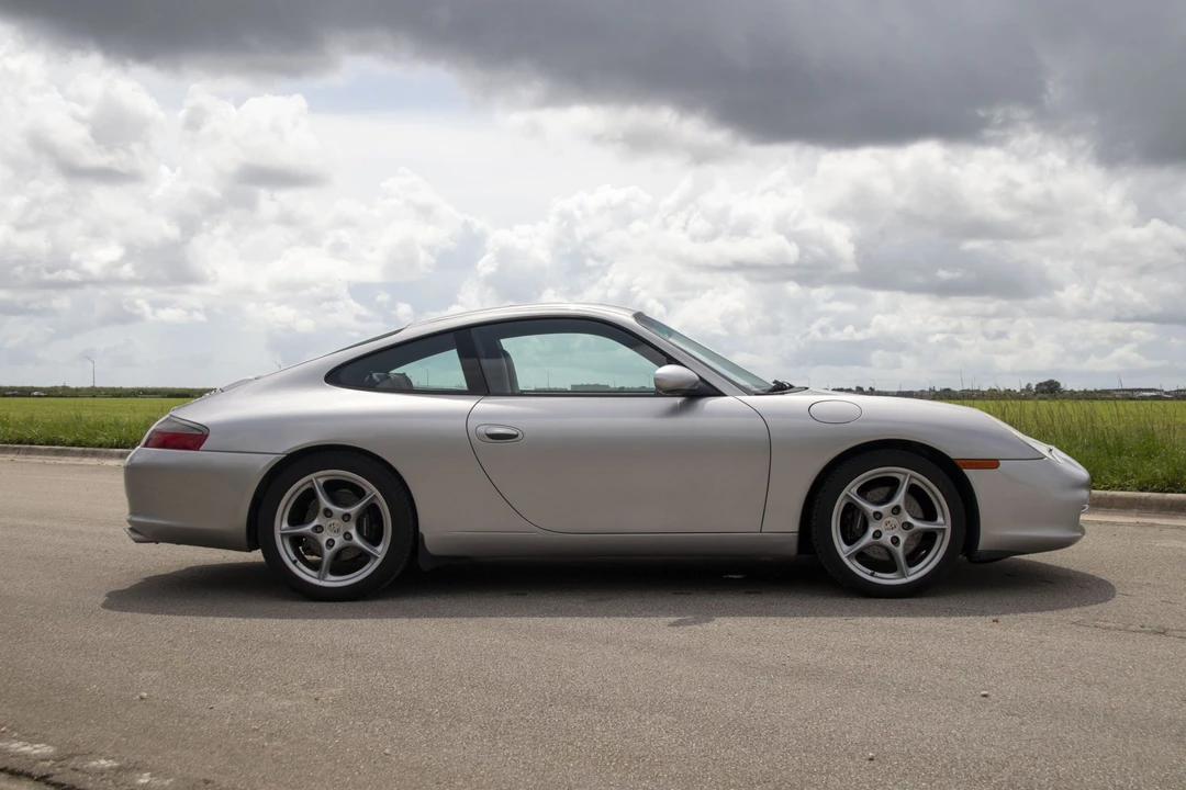2002 Porsche 996 Carrera - Image 11 of 31