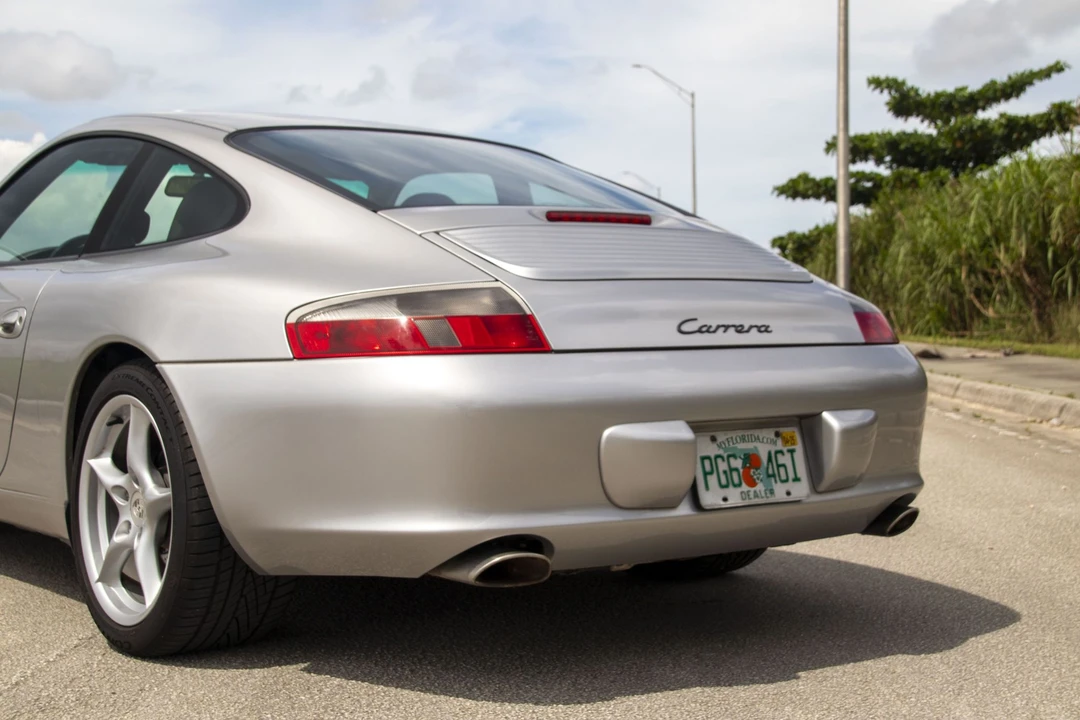 2002 Porsche 996 Carrera - Image 27 of 31
