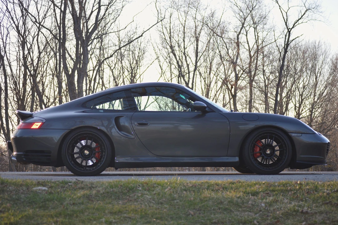 2002 Porsche 996 Turbo - Image 8 of 31