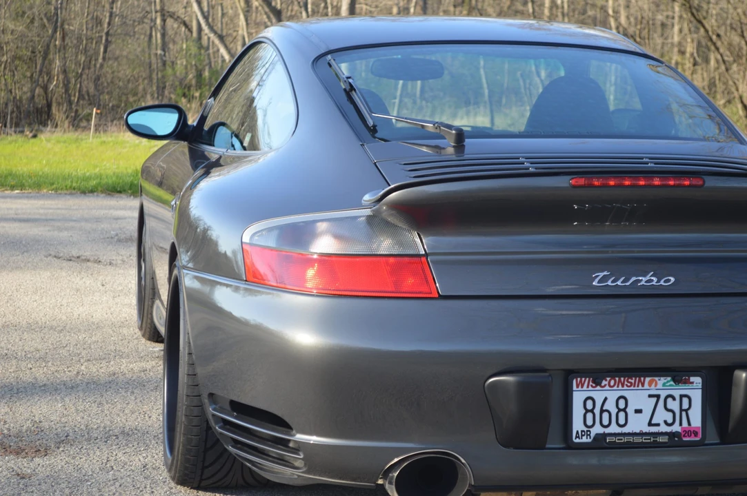 2002 Porsche 996 Turbo - Image 12 of 31