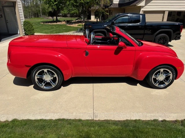 2003 Chevrolet SSR - Image 11 of 31