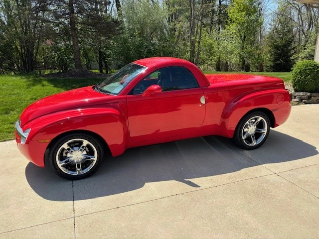 2003 Chevrolet SSR - Image 8 of 31