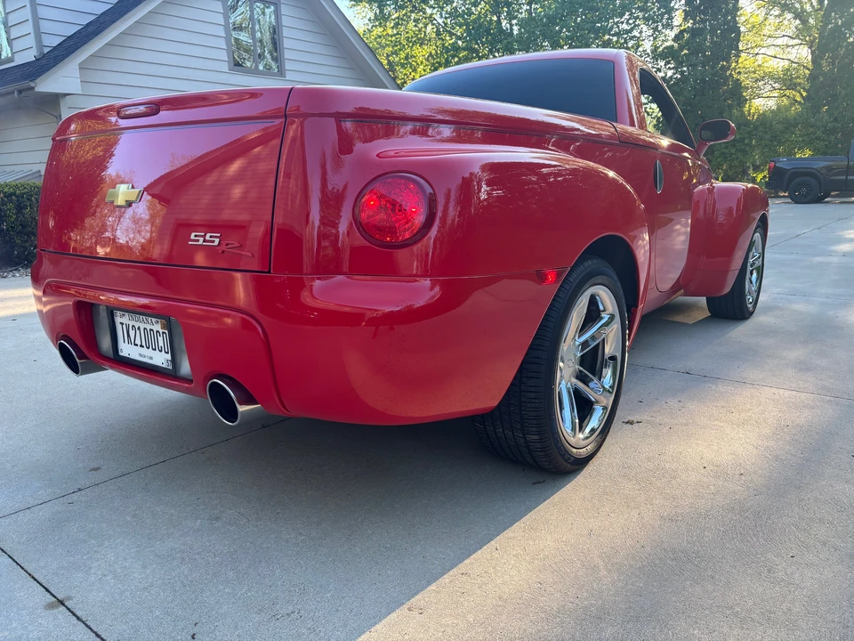 2003 Chevrolet SSR - Image 5 of 31