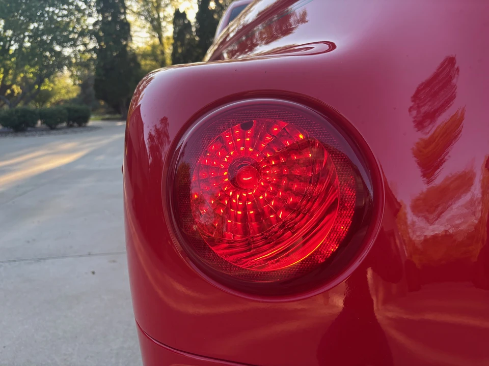 2003 Chevrolet SSR - Image 16 of 31