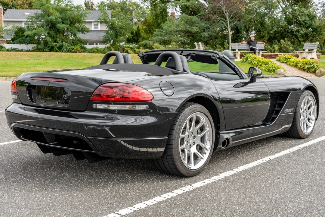 2003 Dodge Viper 3rd Gen - Image 15 of 31