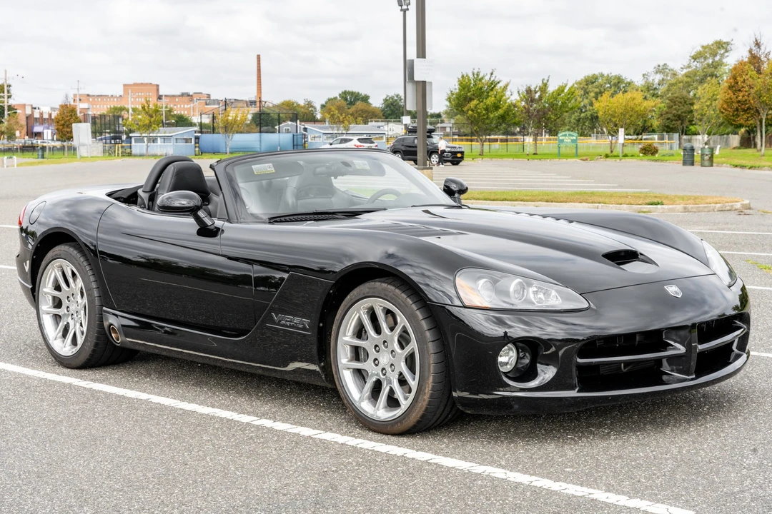 2003 Dodge Viper 3rd Gen - Image 2 of 31