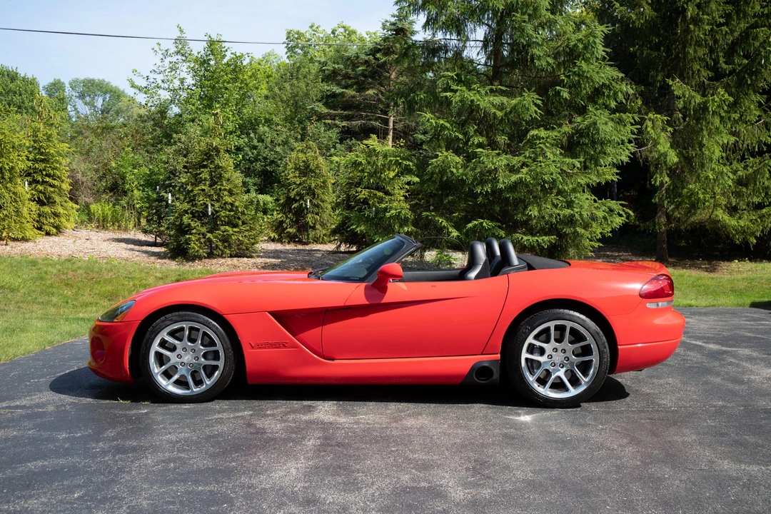 2003 Dodge Viper 3rd Gen - Image 2 of 31
