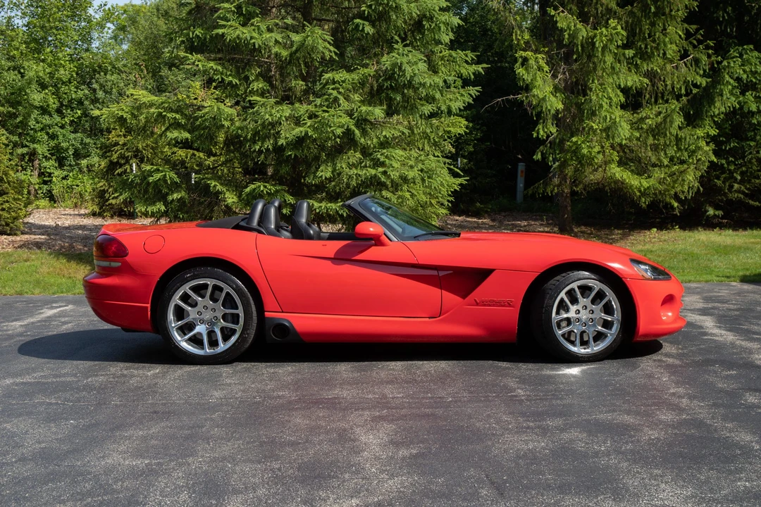 2003 Dodge Viper 3rd Gen - Image 9 of 31