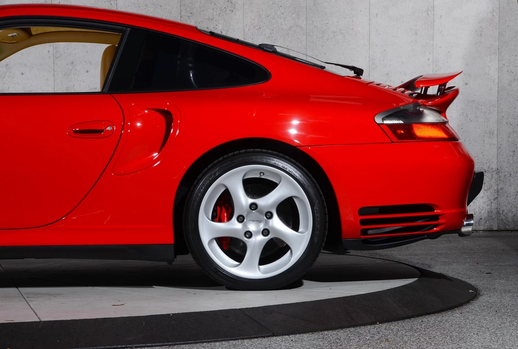 2003 Porsche 996 Turbo - Image 22 of 31