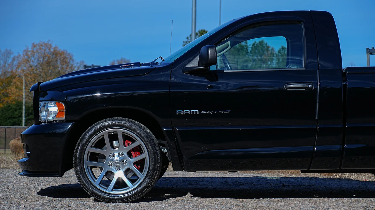 2004 Dodge Ram SRT-10 3rd Gen - Image 17 of 31