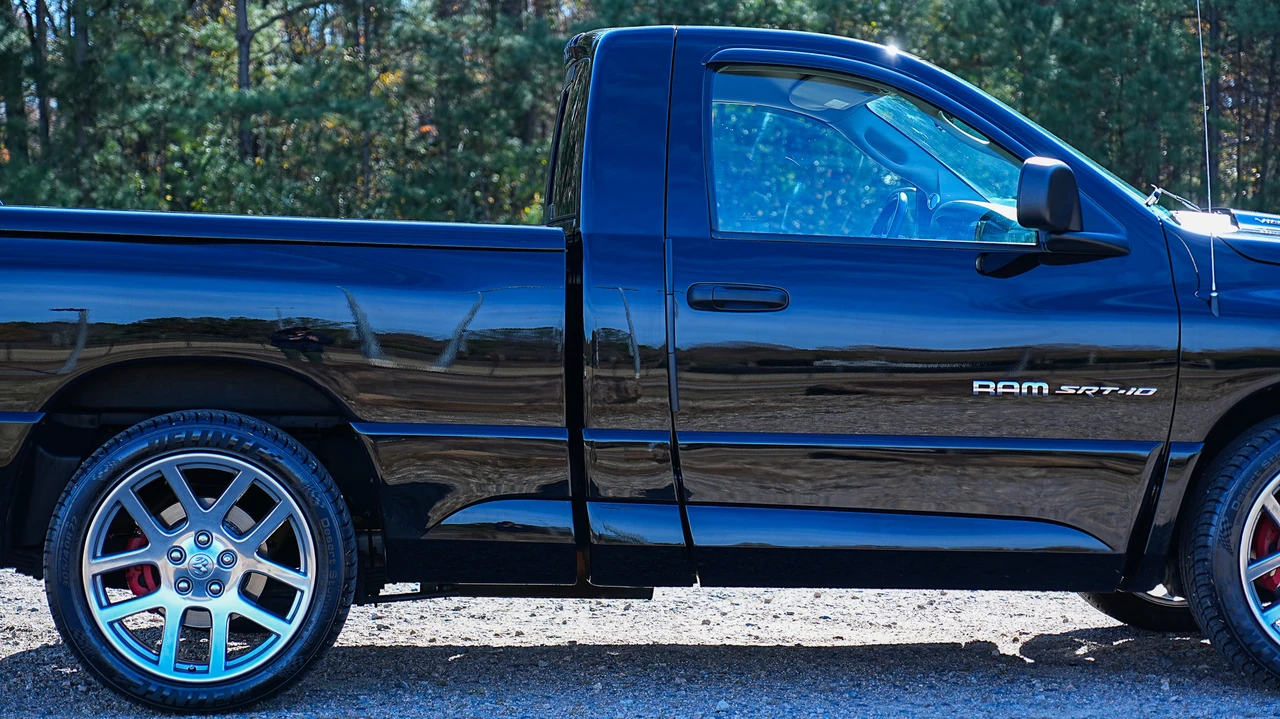 2004 Dodge Ram SRT-10 3rd Gen - Image 21 of 31
