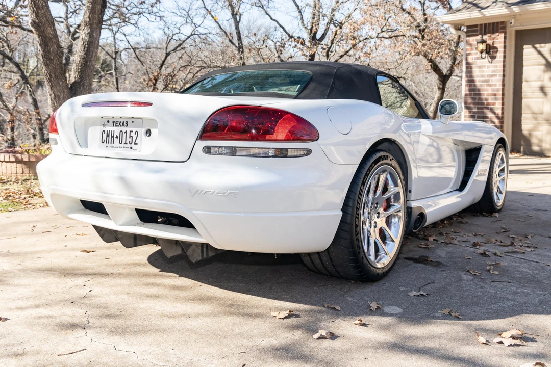 2004 Dodge Viper 3rd Gen - Image 6 of 31