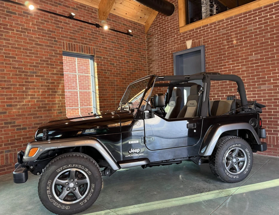2004 Jeep TJ Wrangler - Image 28 of 31