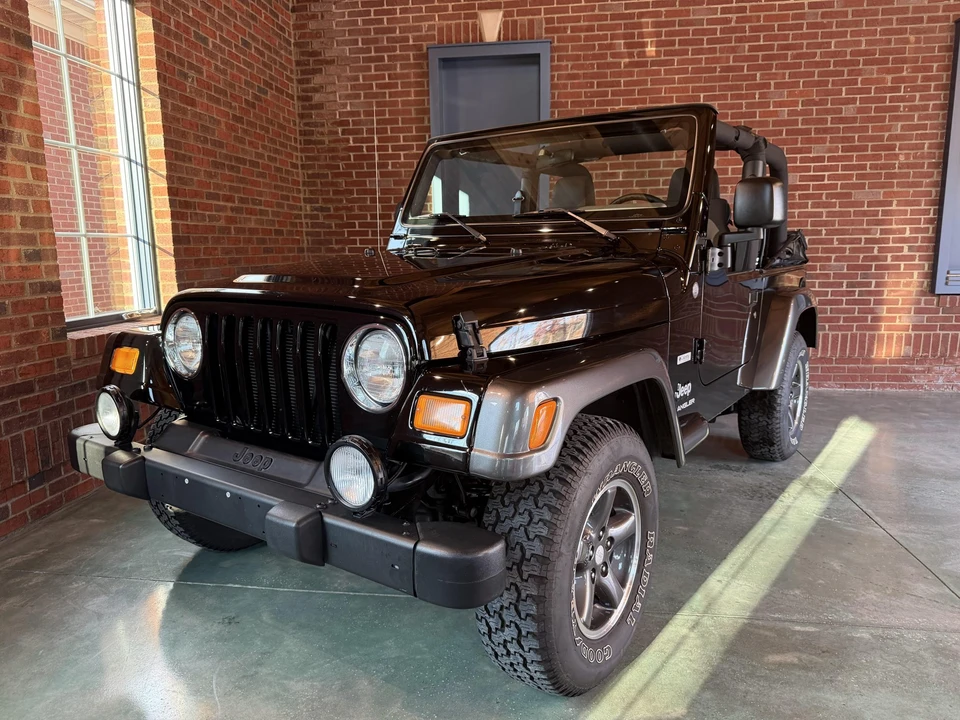 2004 Jeep TJ Wrangler - Image 26 of 31