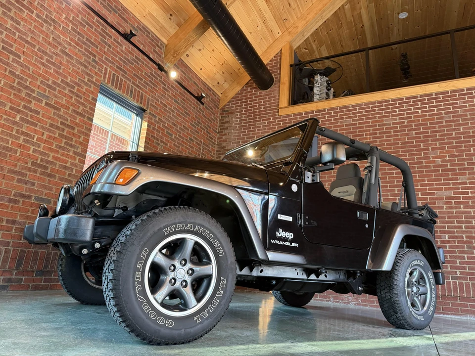 2004 Jeep TJ Wrangler - Image 18 of 31