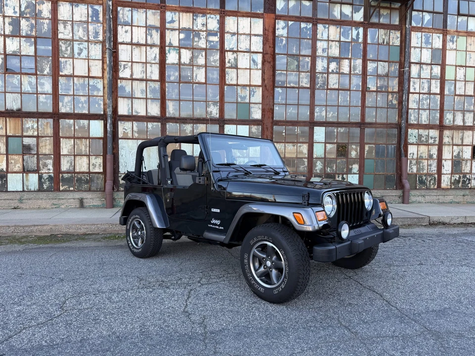 2004 Jeep TJ Wrangler - Image 15 of 31