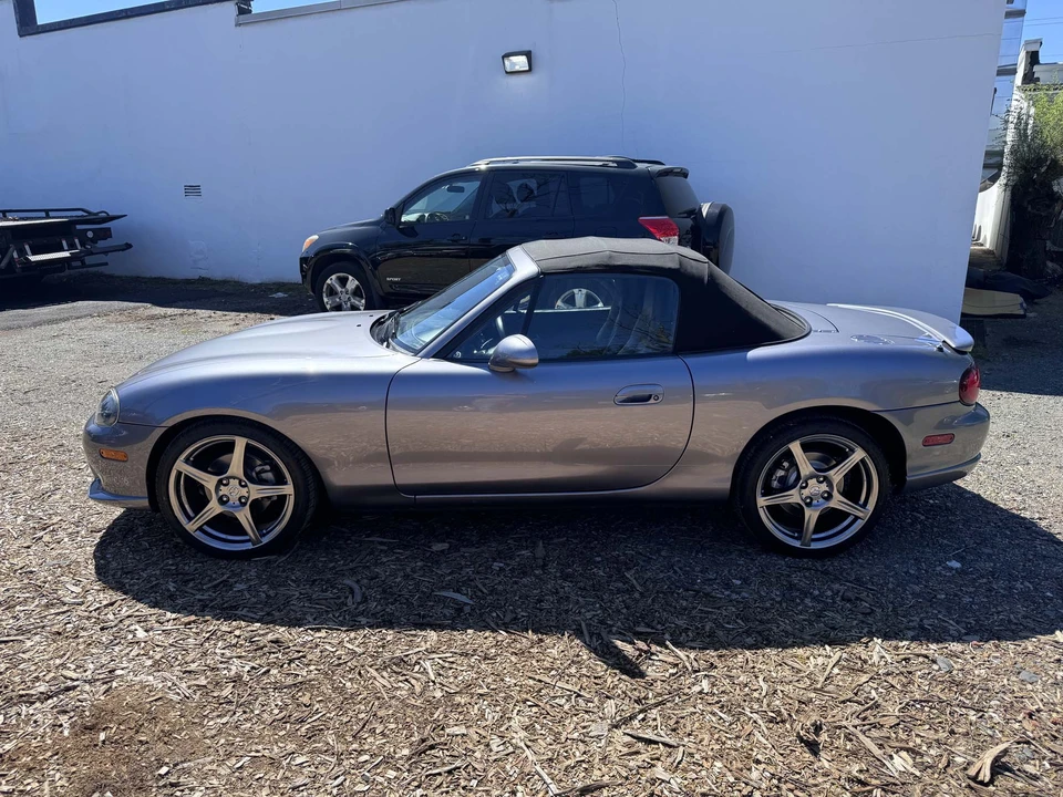 2004 Mazda NB Mazdaspeed MX-5 Miata - Image 8 of 31